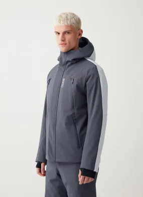 Ski jacket with various waddings